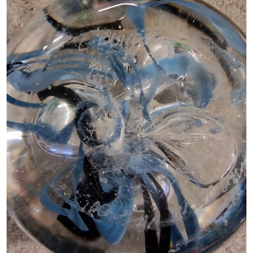 162 - 9 cm diameter large art glass paperweight signed C. Bellamy