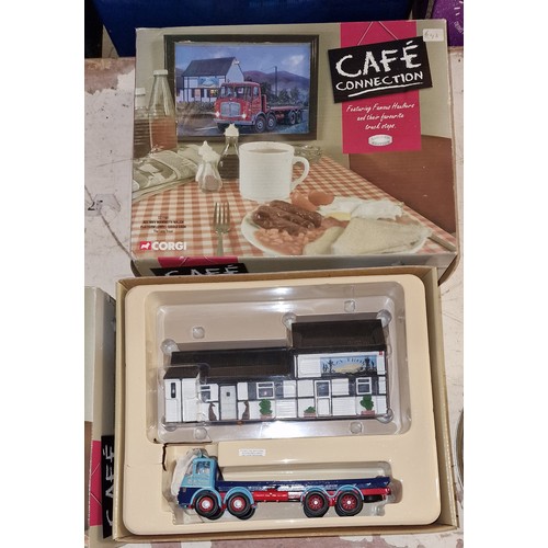 25 - Boxed near mint Corgi cafe connection CC11501 AEC Mammoth set