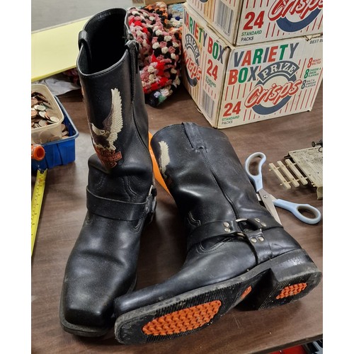 4 - Pair of genuine Harley Davidson motorbike boots size 12