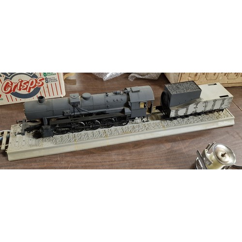 17 - G gauge plastic model steam locomotive and tender