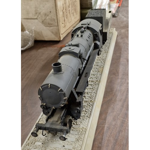 17 - G gauge plastic model steam locomotive and tender