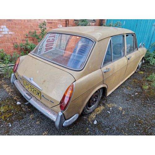 289 - Genuine garage find, untouched for over 35 years, 1972 Rover Princess 1300 Vanden Plas. No key or lo... 