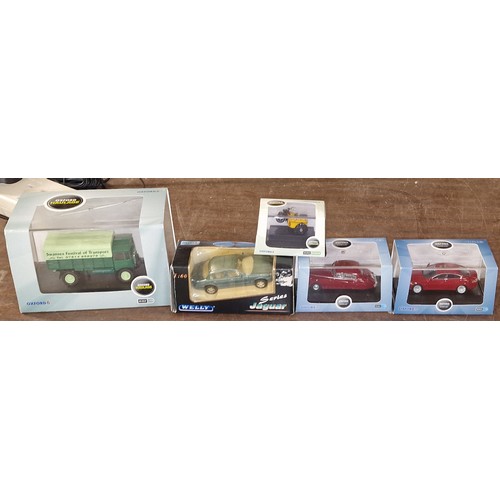 248 - 4 x boxed Oxford 1/76 and 1 x other boxed model vehicles