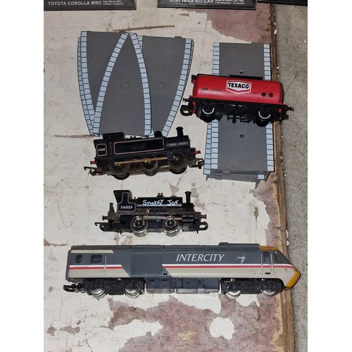 99 - OO gauge model railway bundle of intercity and 2 x steam engines, Texaco tanker rolling stock and pl... 