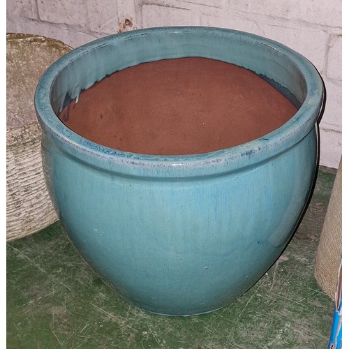 22 - 37 cm diameter and 32 cm tall glazed planter