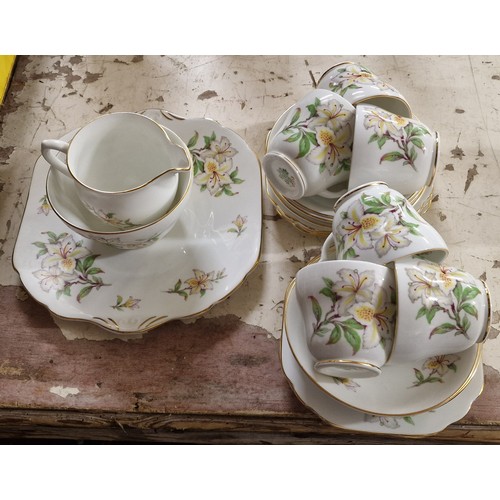 18 - Stanley fine bone china 6 place setting, 21-piece tea set