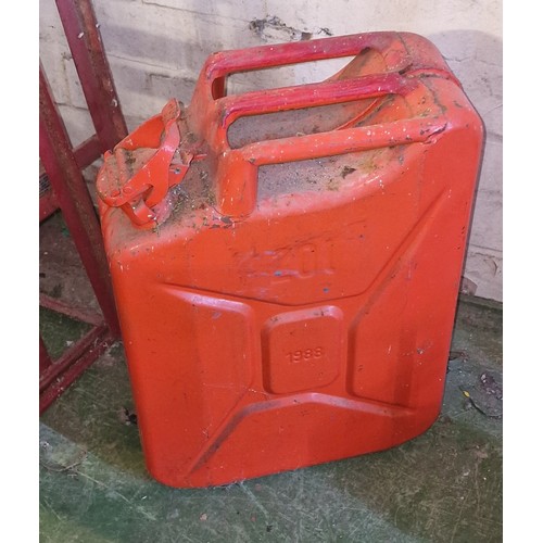 95 - Red 1988 20 litre jerry can