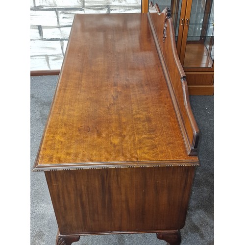 149 - 171 x 64 x 126 cm nice and clean cab' leg sideboard