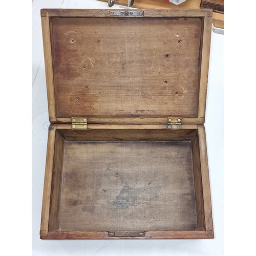 103 - 26 x 18 x 12 cm 19th century document/jewellery box