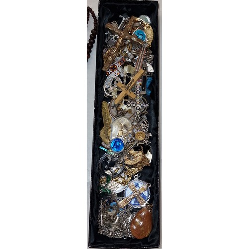 50 - Religious collection of assorted rosaries, crosses, cross pendant necklaces etc