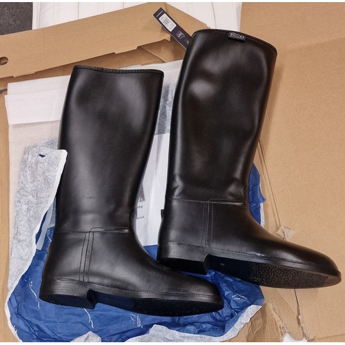 62 - New and tagged pair of Shires gents long rubber riding boots size 9