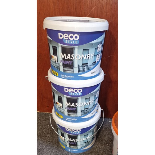 211 - 3 x unopened Deco Style 5 ltr tubs of white masonry paint