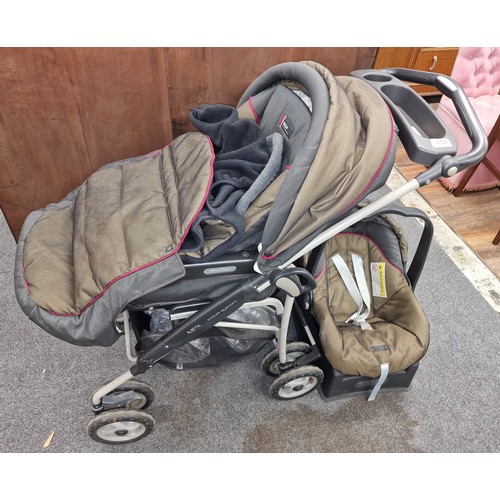 152 - Mamas and Papas MPX travel system with car seat, foot muff and rain cover, used but very good condit... 