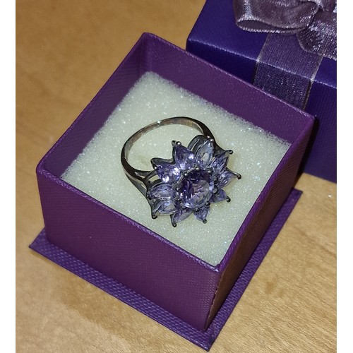 358 - 925 silver and purple stone flower ring size Q