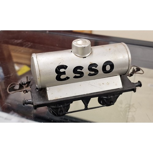 186 - Unboxed Hornby O gauge Esso tanker