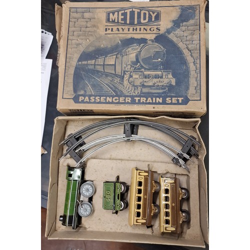 183 - Boxed Mettoy clock work passenger train set