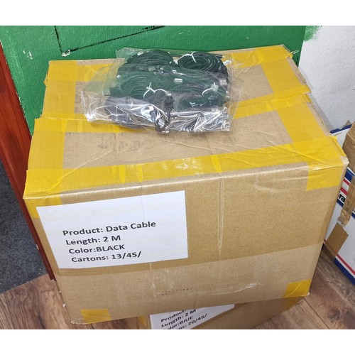 316 - Wholesale box of 500 black 2 metre new Iphone lightning charging cables