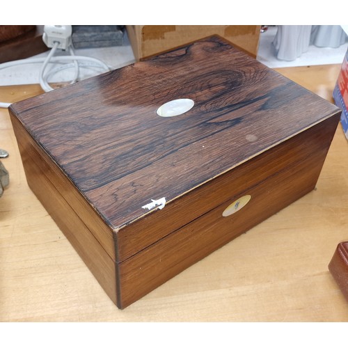 111 - Wooden jewellery box with 4 x assorted Masonic jewels