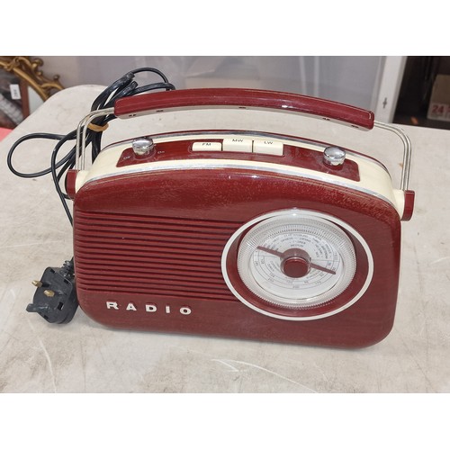 28 - Coopers of Stortford vintage look radio