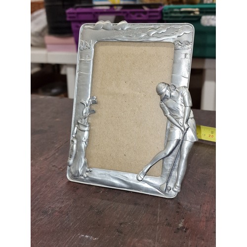 80 - 13.5 x 17 cm Seagull pewter female golfer freestanding picture frame