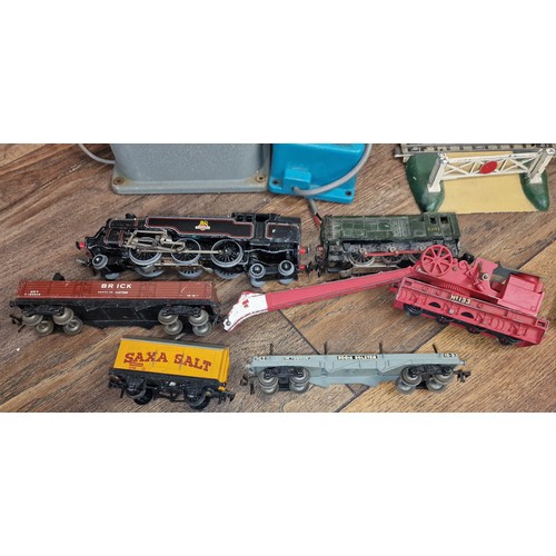 197 - Hornby oo/ho model railway bundle of 2 x engines, rolling stock, crossing, signal and power units et... 