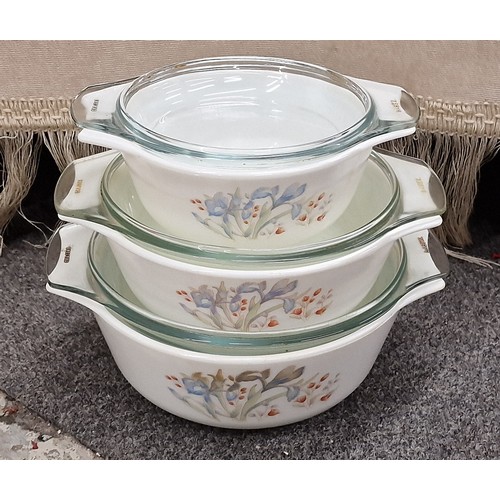 224 - Vintage opaline Pyrex graduated set of 3 x pots with lids