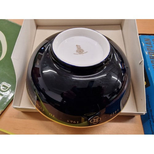 37 - Boxed Royal Doulton 19 cm diameter 150th anniversary bowl