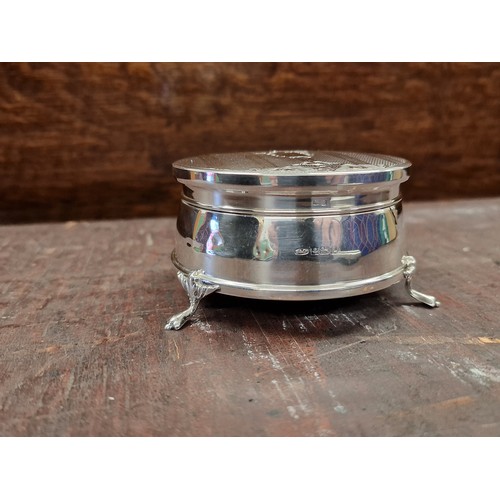 10 - 1915 Cartouch Birmingham hallmarked silver jewellery/trinket box on 3 legs, couple of minor dents - ... 