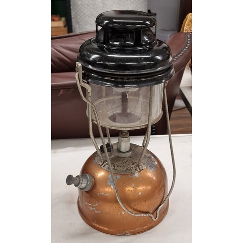 30 - Vintage hurricane lamp