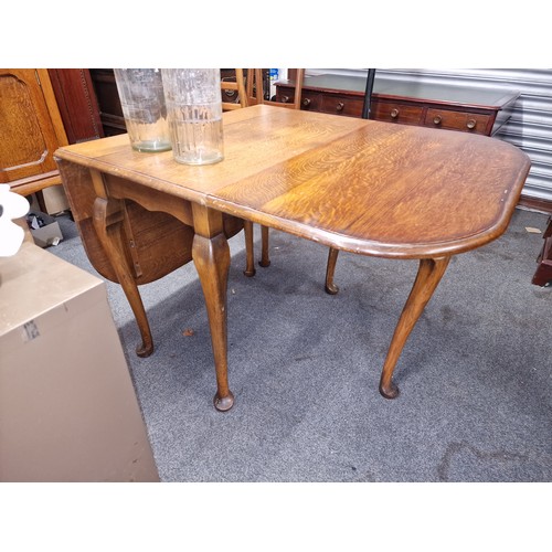 288 - 3 ft wide old oak drop leaf gate leg table