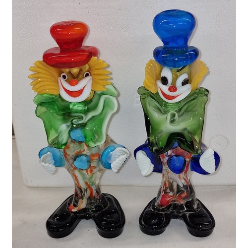 211 - 2 x vintage Murano art glass clown figures, largest being 9