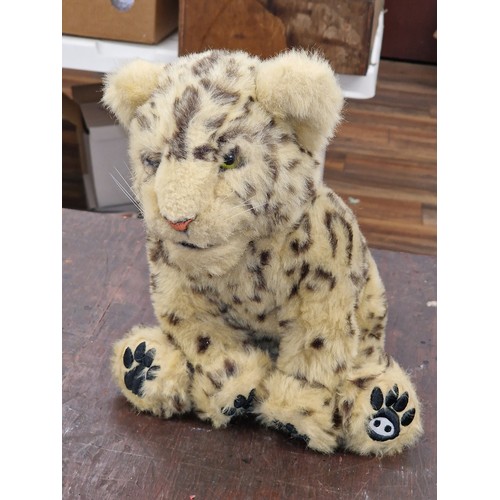 194 - Retro Wowwee animatronic leopard cub in working order