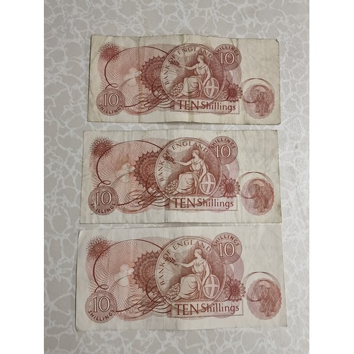 9 - 3 x UK 10 shilling notes - Fforde/O'Brien/Hollom