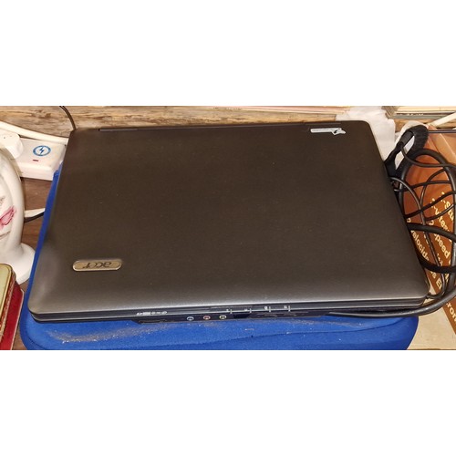 96 - Acer Travelmate 5520 laptop with charger and soft zip case. Sold for spare/repair, not turning on an... 