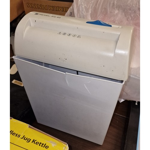 160 - Rexel HS80 personal home shredder, working but splits in bin