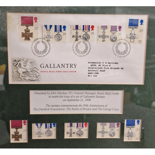 222 - 34 x 36 cm framed and mounted 1990 presentation Royal Mail 1st day gallantry cover