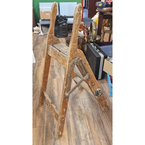 216 - Old wooden 3 step ladder