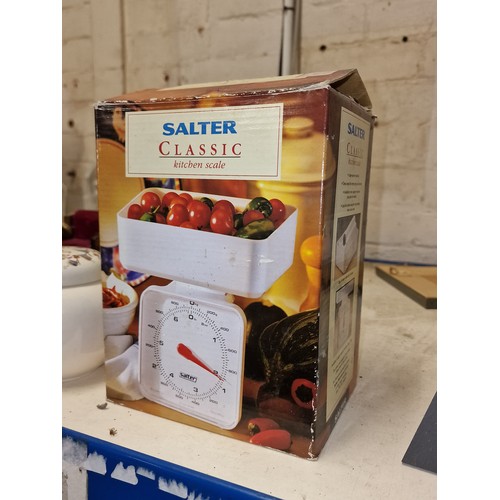 41 - Boxed Salter classic kitchen scales