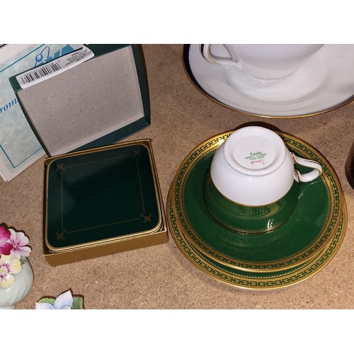 75 - Vintage Spode cup, saucer and side plate trio & boxed Clover Leaf green fleur de lys coasters