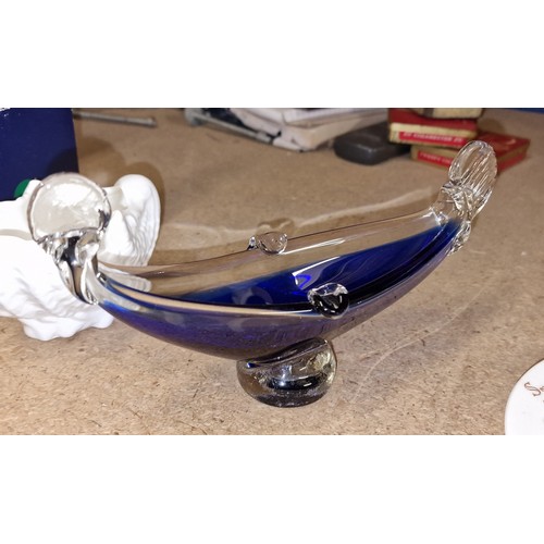 114 - 20 cm long Murano? Art glass gondola shaped sweet bowl/ash tray