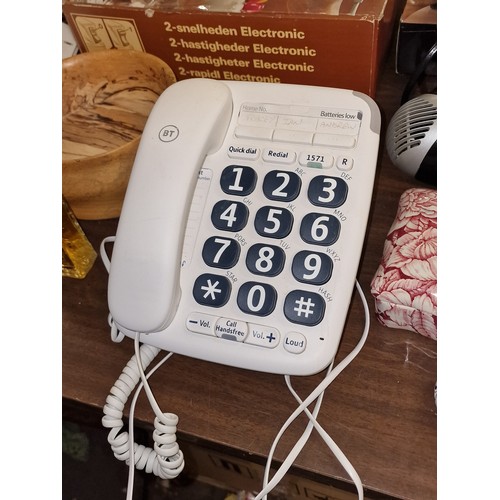 166 - BT big button 200 V2 home telephone