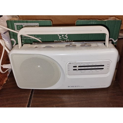 173 - White Roberts RP15, 3 band portable radio