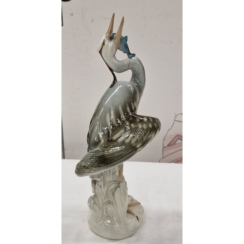 120 - 29 cm tall vintage Royal Dux heron with fish in beak figure