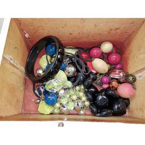 126 - 2 x jewellery boxes and contents