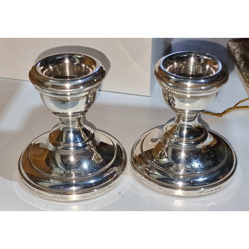 525 - Nice and clean pair of 6.5 cm Cohen and Charles hallmarked Birmingham silver small candle holders