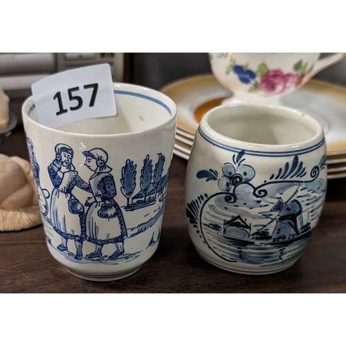 157 - 2 x Delft Blauw beaker and pot