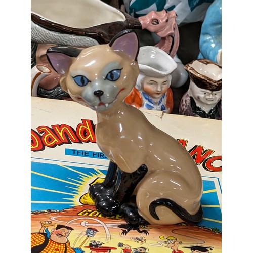 171 - 14 cm tall large Wade Disney Siamese cat