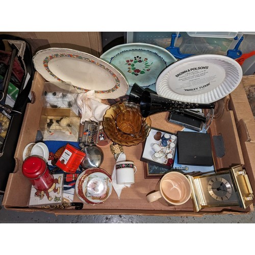 581 - Possibly the best job lot of assorted miscellaneous antiques, collectables and modern bits and piece... 