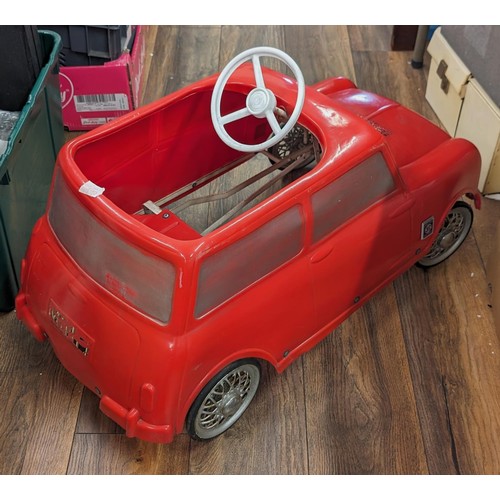 171 - Original and good condition 1960's Mini Cooper Mk I childs pedal car