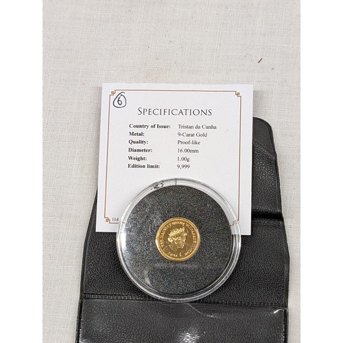 317 - Jubilee Mint 2014 Tristan Da Cunha 9 carat solid gold proof-like coin - Saint Christopher